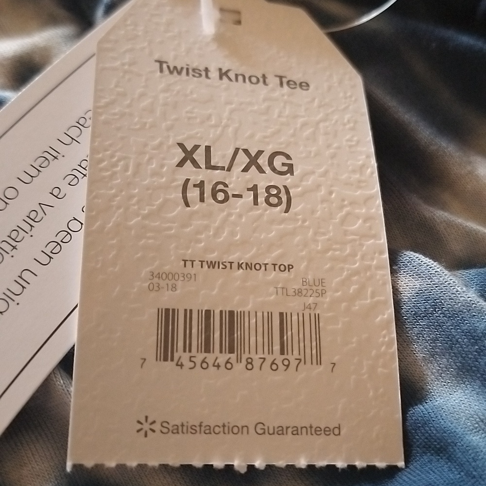 Time and Tru Twist Knot Tee Women's XL/XG (16-18) Top Brand New - Picture 9 of 10